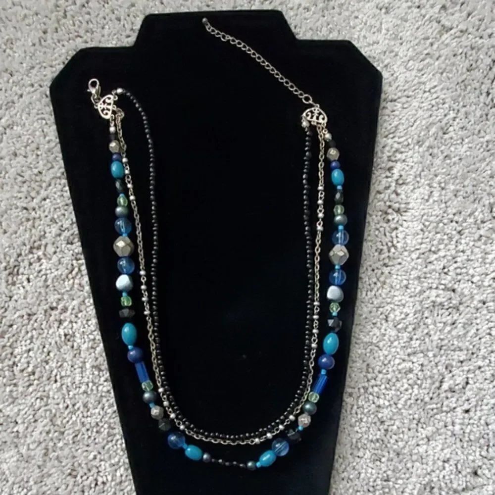 Premier Designs Midnight Blue Necklace